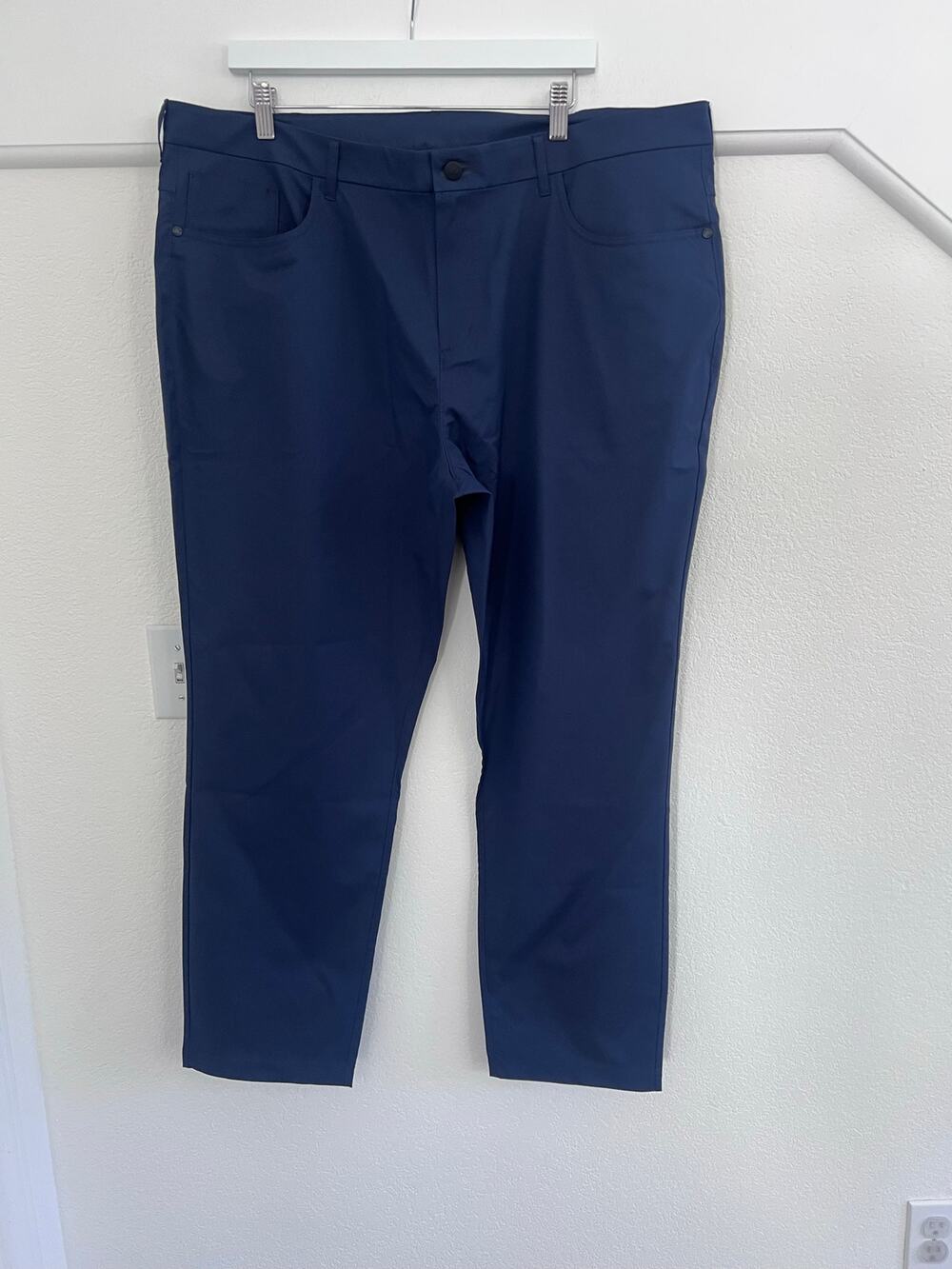 Public Rec 2.0 Dealmaker 5-Pocket Performance Pants Navy 42 x 32 NWOT